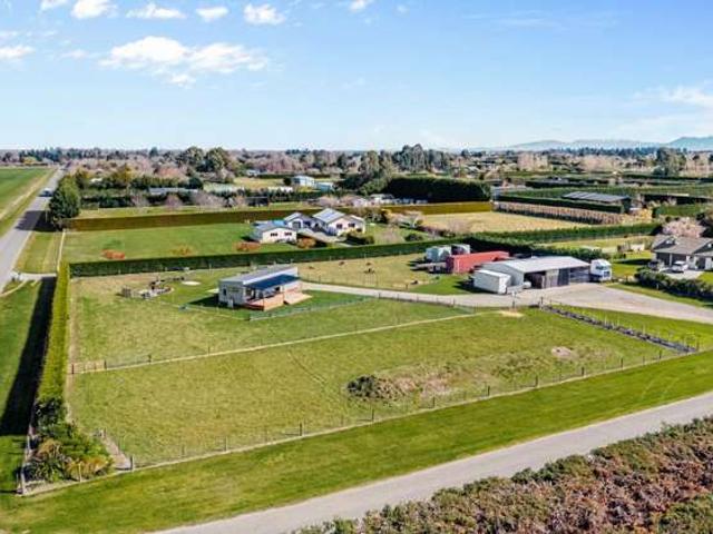 Property for sale in Newland, Canterbury