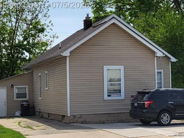 House for sale in Mount Clemens