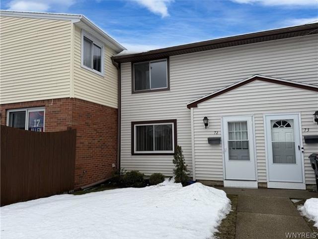 Townhouse for sale in Bowmansville, New York