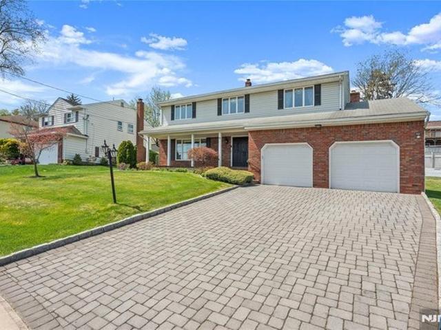House for sale in Passaic, New Jersey