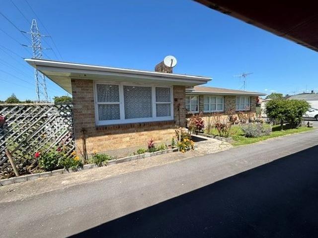 House for rent in Greerton South, Greerton