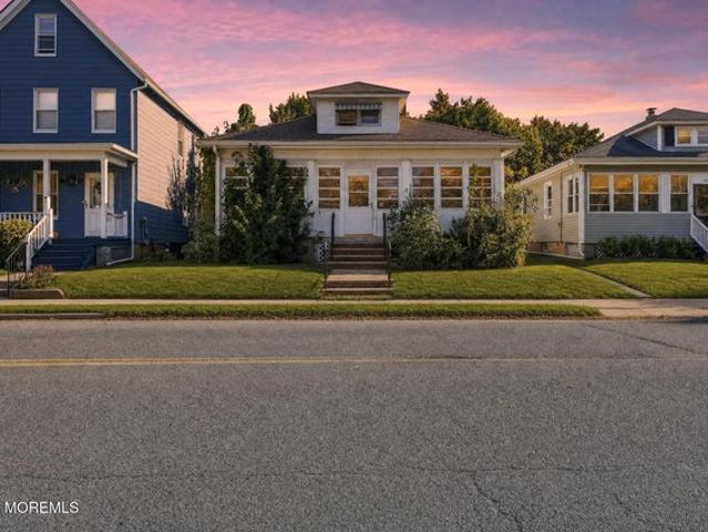 House for sale in Milltown, Middlesex County