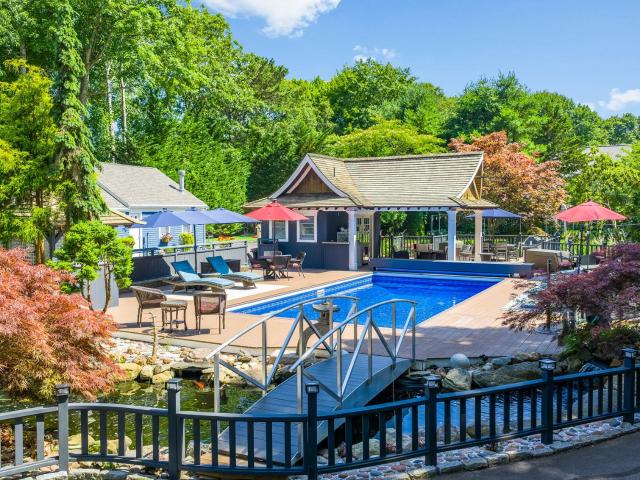 House for sale in Marstons Mills, Marstons Mills