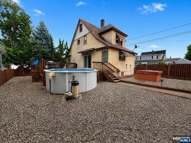 House for sale in Elmwood Park, New Jersey