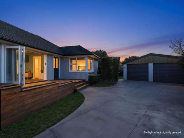 House for sale in Chaslands, Canterbury