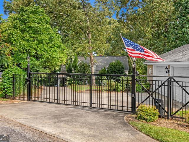 House for sale in Hartwell, Georgia