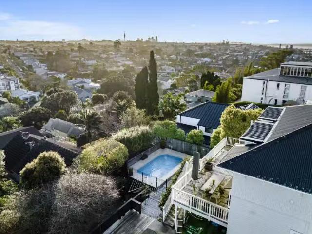 House for sale in Auckland, Oroua County