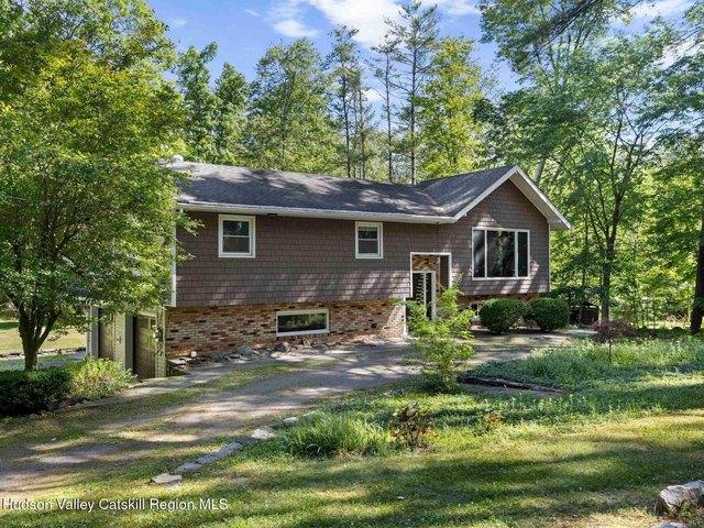 House for sale in Bearsville, New York