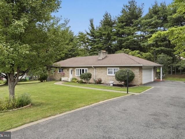 House for sale in Ridgeley, West Virginia