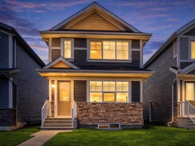 House for sale in Okotoks, Alberta