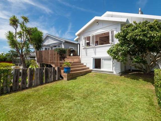 House for sale in Westmere
