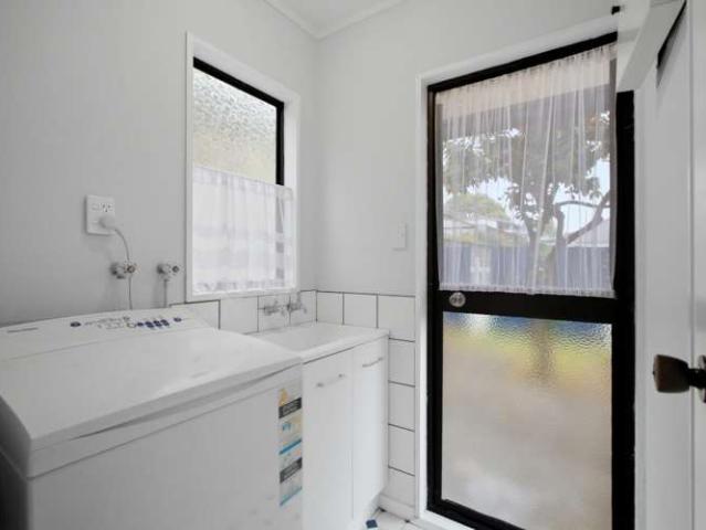 Townhouse for rent in The Avenues, Tauranga