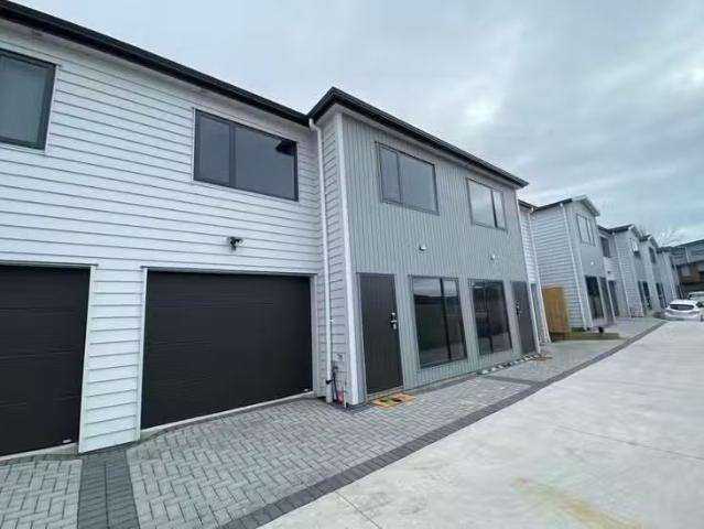 House for rent in Howick, Oroua County