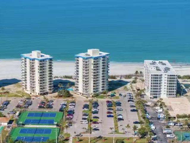 Condo for sale in Cape Coral