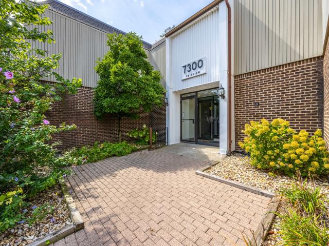 Condo for sale in Downers Grove, Illinois