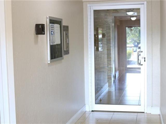 Condo for sale in Plantation, Florida