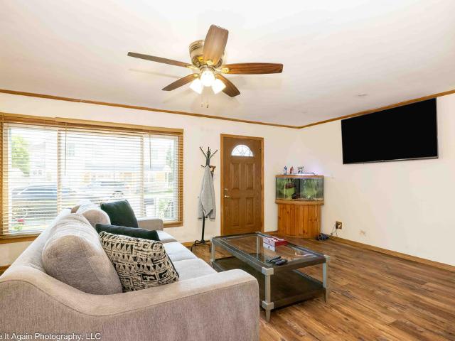 House for sale in Worth, Illinois
