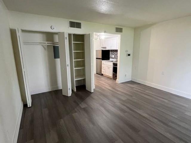 Apartment for rent in Milwaukee