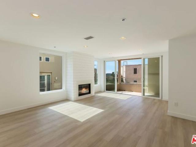 Condo for sale in Los Angeles, Los Angeles County