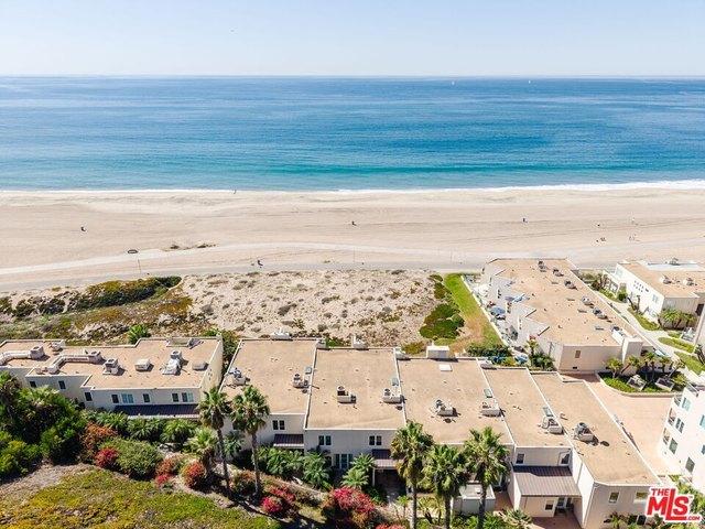Townhouse for sale in Playa del Rey, Los Angeles