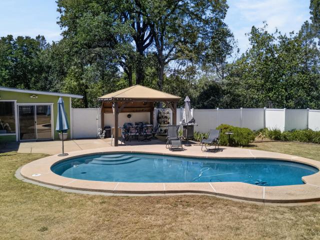 House for sale in Anderson, Shasta County