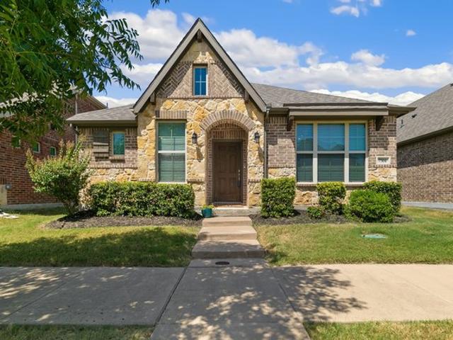 House for sale in Denton, Texas