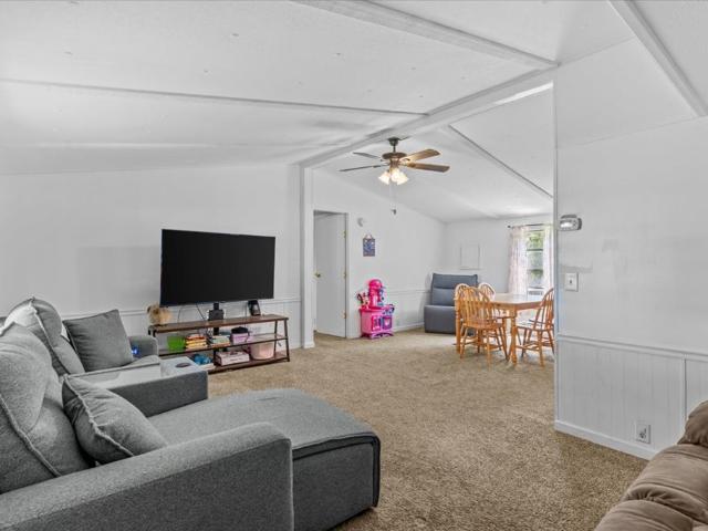 House for sale in Columbia, Alabama