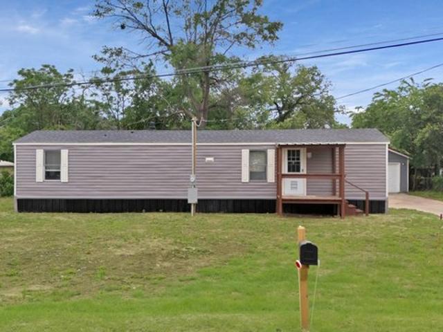 House for sale in Azle, Texas