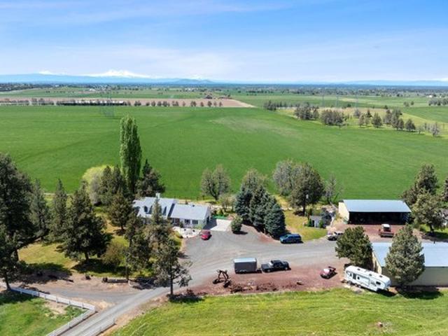 Farm for sale in Oregonia