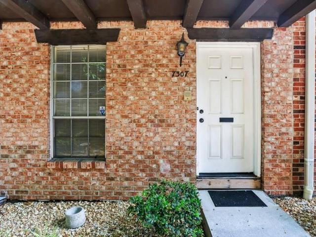 Condo for sale in Sandy Springs, Georgia