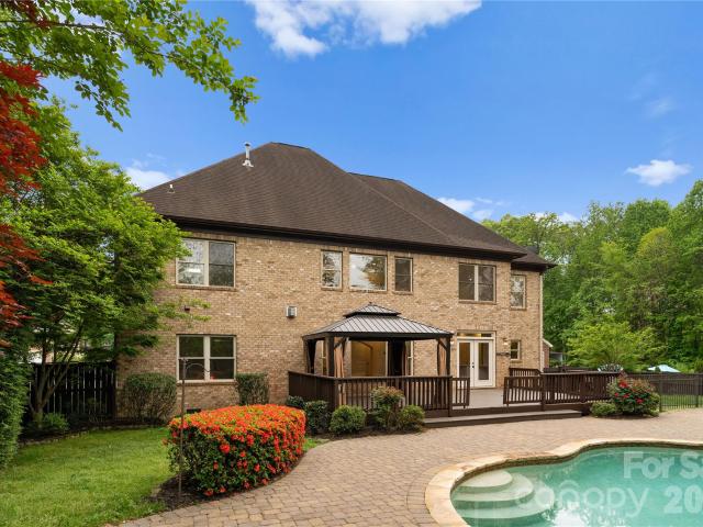 House for sale in Mecklenburg, North Carolina