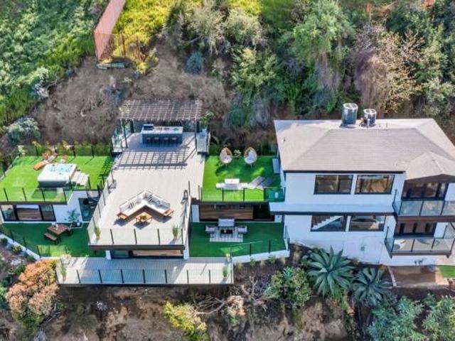 House for sale in Canoga Park, California