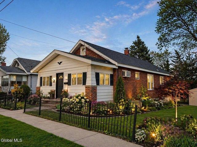 House for sale in Watervliet, New York