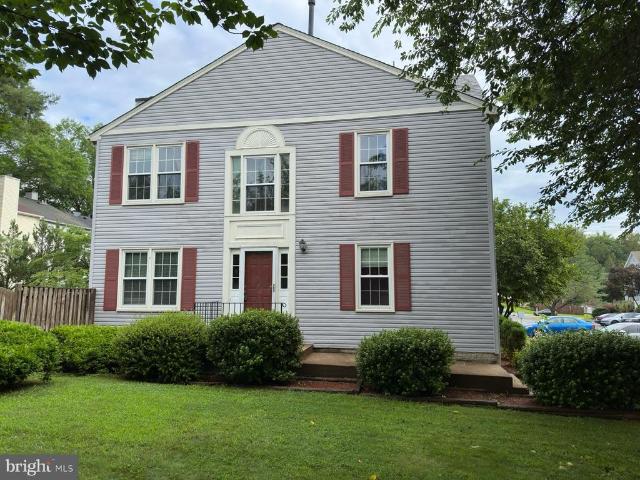 Townhouse for sale in Warrenton