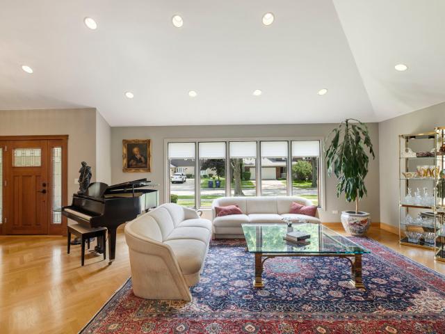 House for sale in Deerfield, Illinois