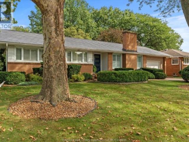 House for sale in South Windsor, Windsor
