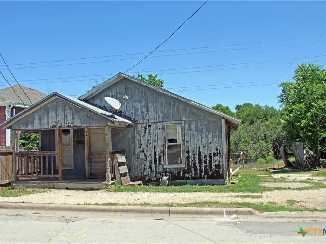 Property for sale in Lockhart, Texas