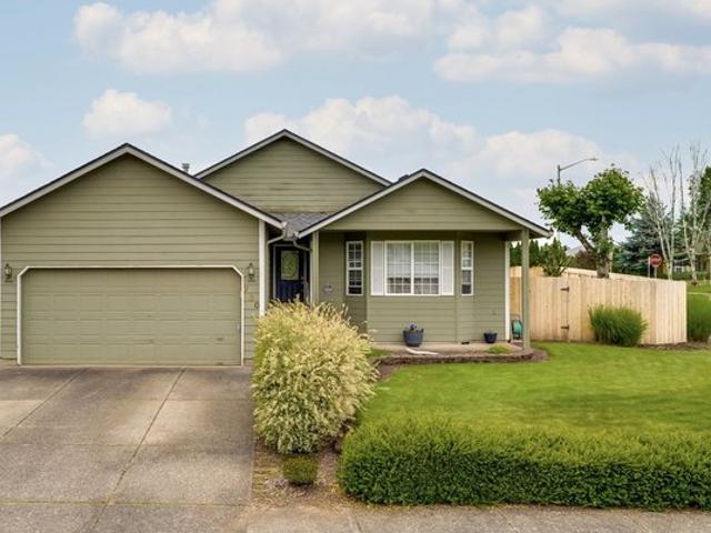 House for sale in La Center, Washington