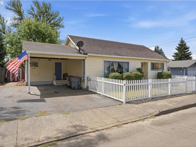 House for sale in Oregonia