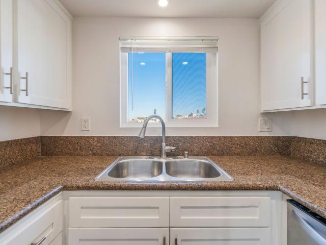 Apartment for rent in Redondo Beach, California