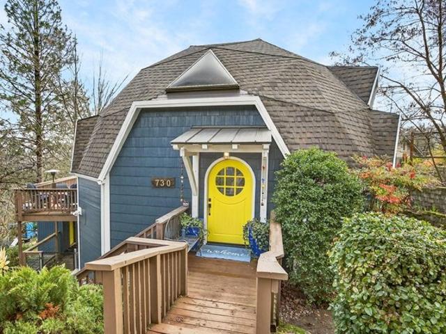 House for sale in Oregonia