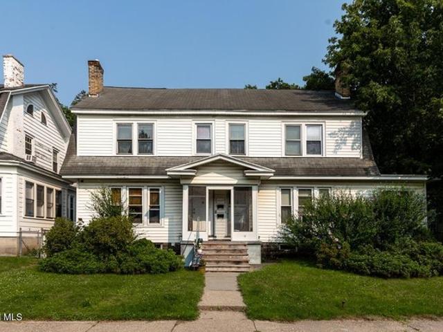 House for sale in Schenectady, New York
