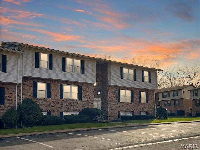 Condo for sale in Washington, Missouri