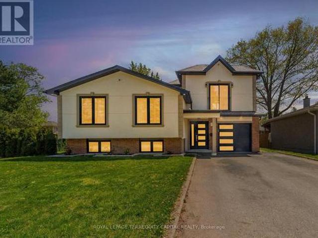 House for sale in Burlington, Ontario