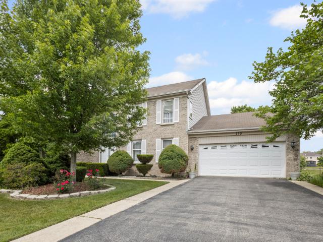 House for sale in Des Plaines