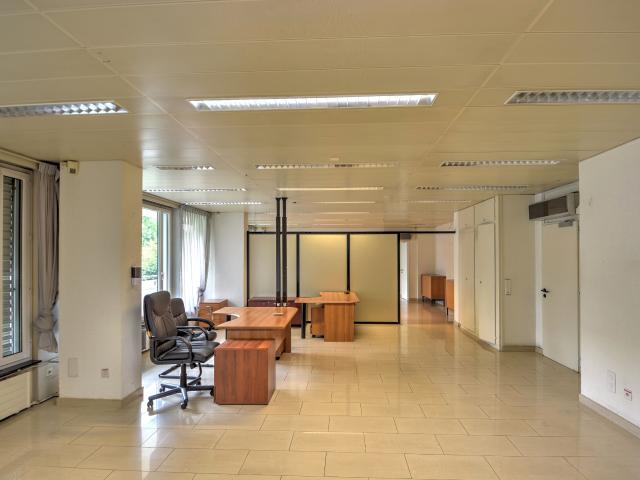 Büro kaufen in Conches