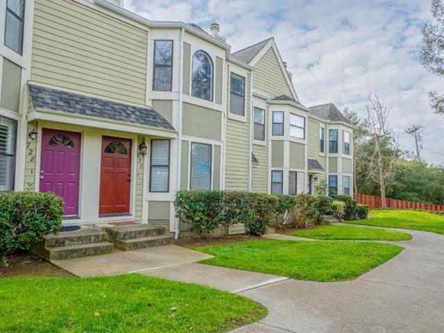 Townhouse for sale in Solano, California
