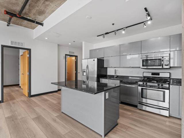 Condo for sale in Hennepin, Minnesota