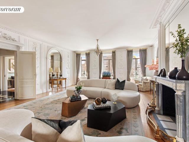 Property for sale in Manhattan Community Board 8, New York