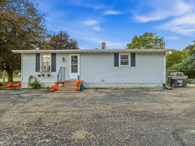 House for sale in Beaver Dam, Dodge County
